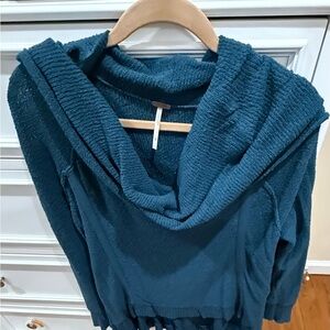 Free People sweater‎
